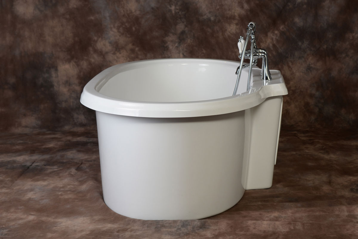 2200 The Majesty - Side View